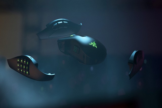 Razer Naga Pro is a Wireless Gaming Mouse With A Lot of Buttons - 81