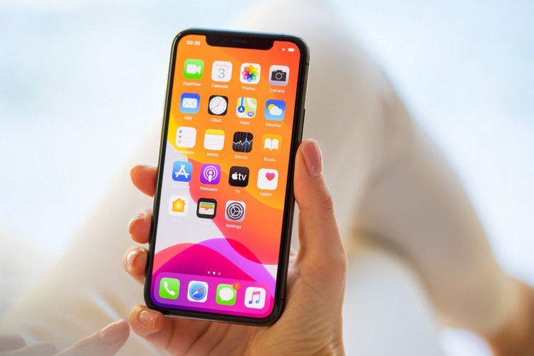 iPhone 11 Pro shutterstock website