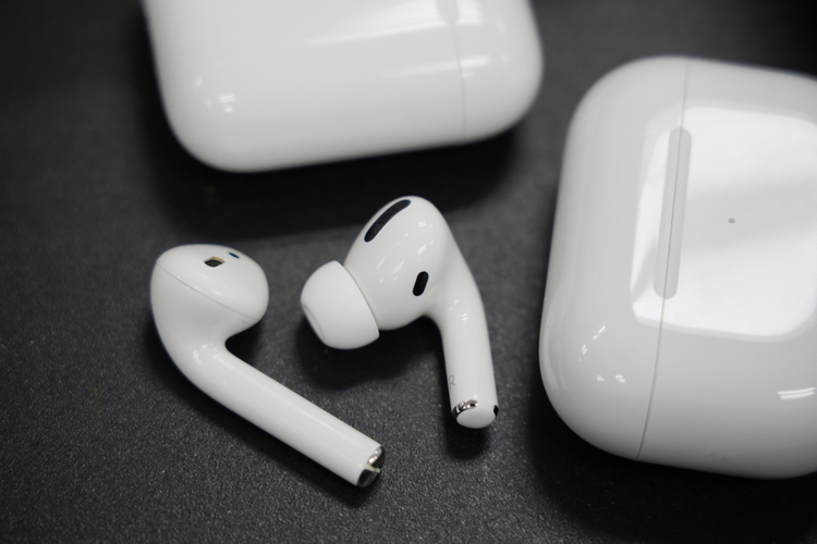 Apple gesture support on airpods feat 1.