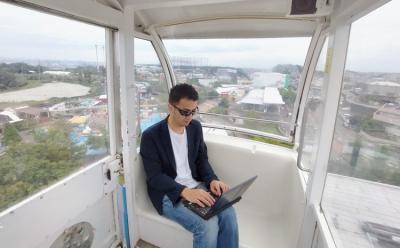 Japanese theme park work from home - ferris wheel feat.
