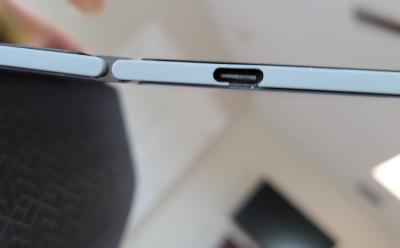 Surface Duo Users Are Reporting Cracks Around Its USB-C Port