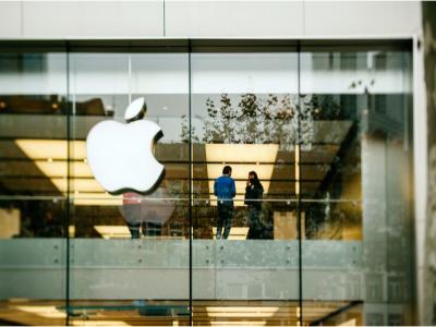 Apple giving bonus to employees feat.