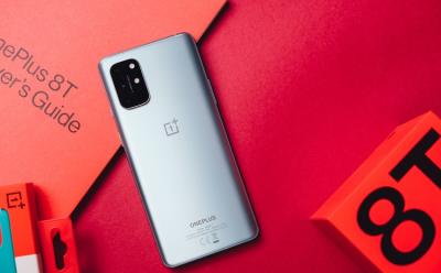 OnePlus 8T Gets OxygenOS 11.0.5.6 with Camera, Fingerprint, and Network Improvements