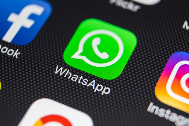 WhatsApp لإضافة خيار 24 ساعة لإخفاء الرسائل