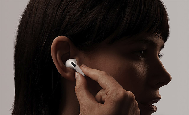 airpods pro in ear design