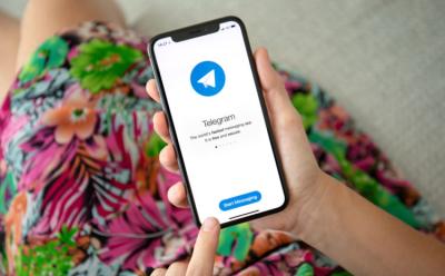 Apple sued to remove telegram from app store