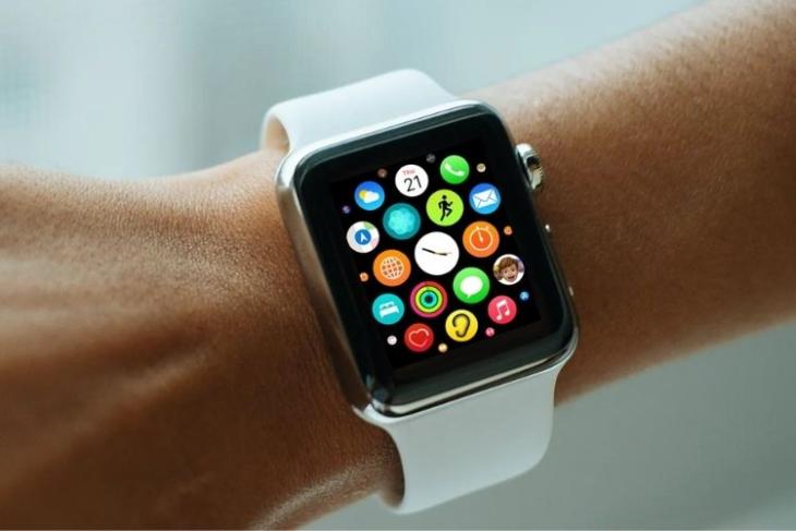 How to Show or Hide Installed Apps on Apple Watch