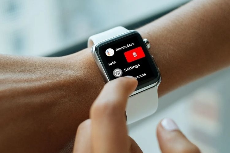 Free up best sale space on iwatch