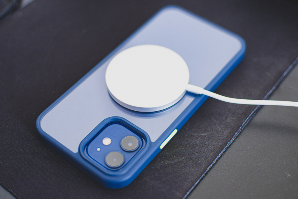 iPhone 12 : Apple pourrait lancer une batterie externe MagSafe