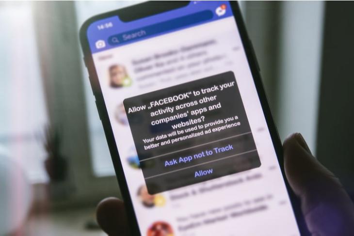 Facebook encourages users to allow tracking