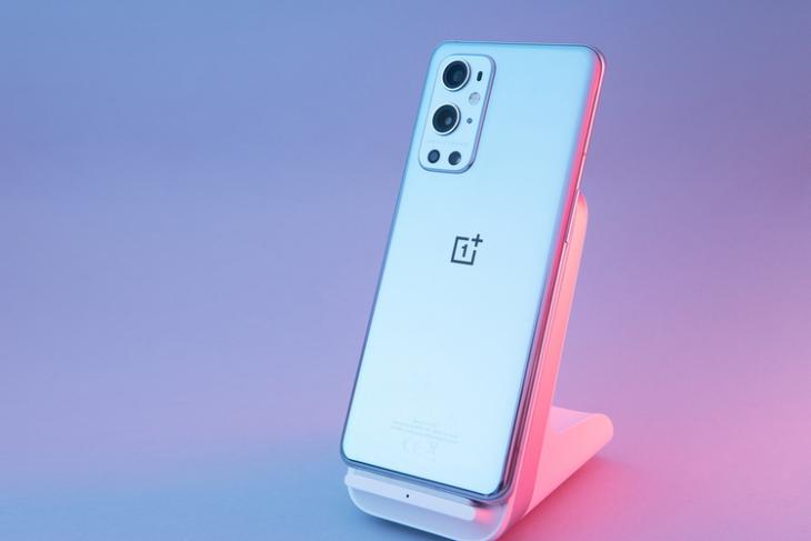 OnePlus 9 Pro Users Report Overheating Issues