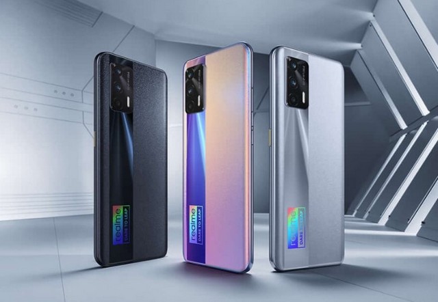 Realme X7 Max 5G with Dimensity 1200  120Hz AMOLED Display Launched in India - 53