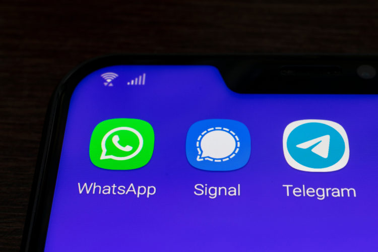 Telegramm, Signal Take a Dig bei WhatsApp auf Twitter