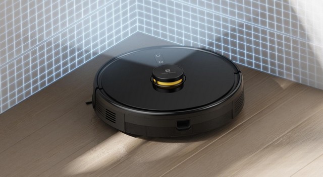 Realme Techlife robot vacuum cleaner