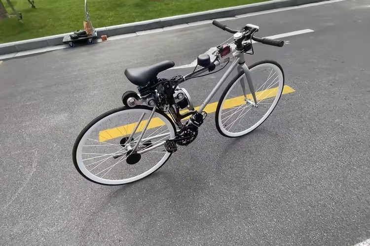 This AI Bicycle Built by Huawei Engineers Can Ride on Its Own