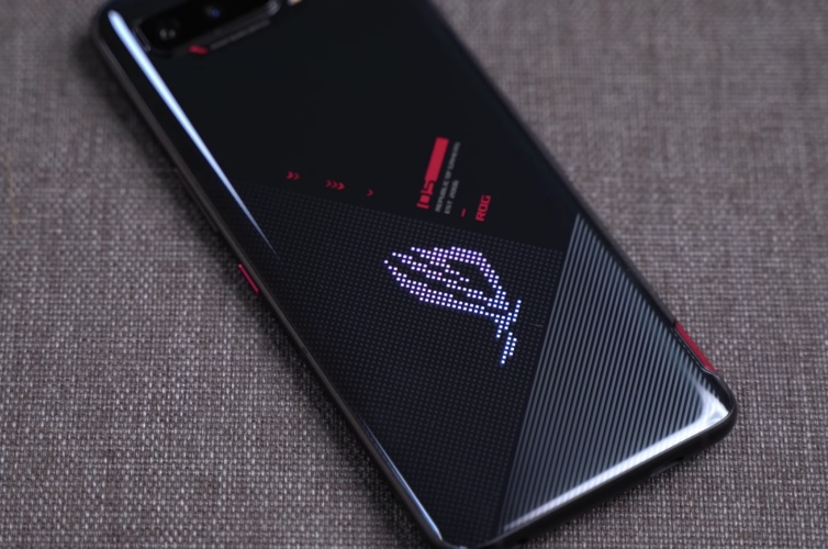 Asus ROG Phone 5 Review: Peak Mobile Gaming Experience! | Beebom