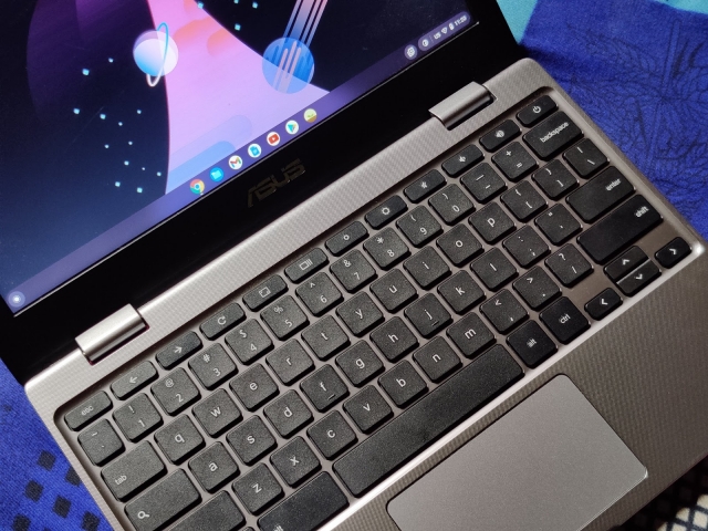 Asus Chromebook C223 Review  Affordable Laptop for Students  - 89