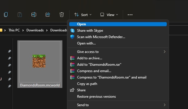 How to Download and Install Minecraft Maps in 2022 (Guide)