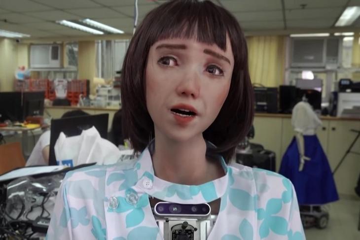 Meet Grace, a Humanoid Robot Nurse Designed to Help Isolated COVID-19 ...