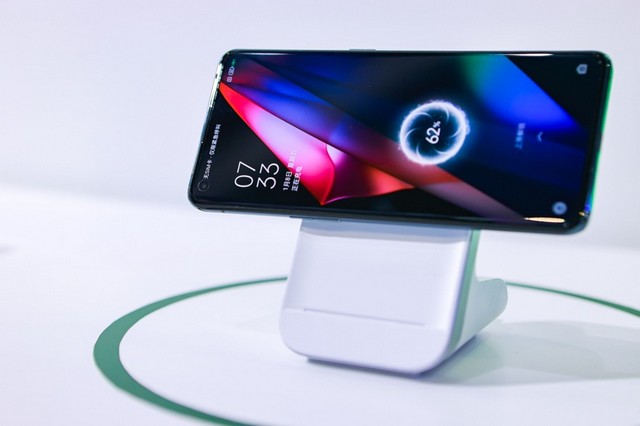 Following Realme, Oppo Unveils MagSafe-like MagVOOC Magnetic Wireless Charging Technology