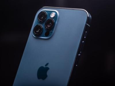 Apple Discontinues iPhone 12 Pro Line, iPhone XR Following iPhone 13 Launch