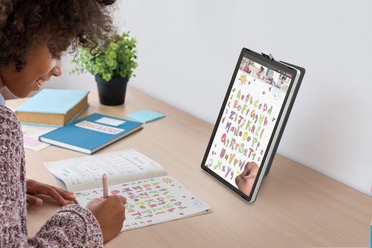 HP Launches the World's First Tablet with a Flip Camera Beebom