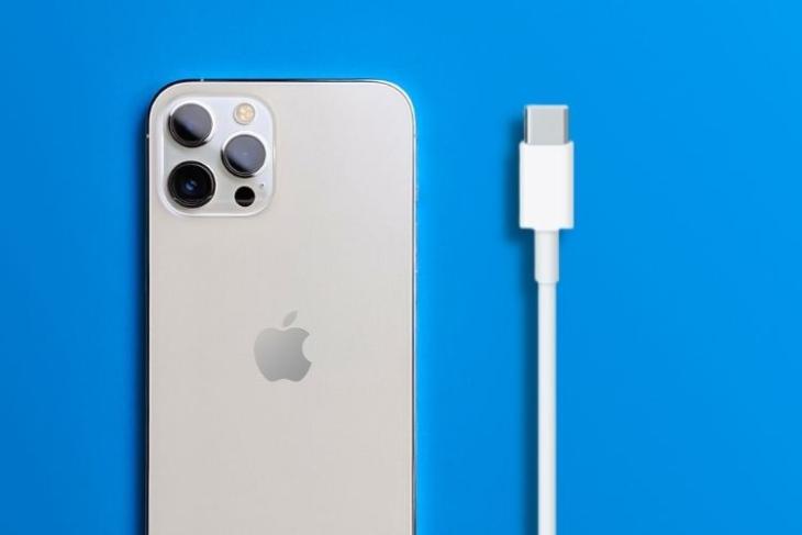 Your Next iPhone Might Have a USB-C Port, Thanks to EU’s New Proposal