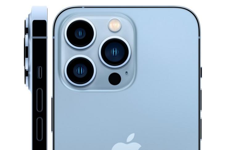 iPhone 13 series outselling iPhone 12 series