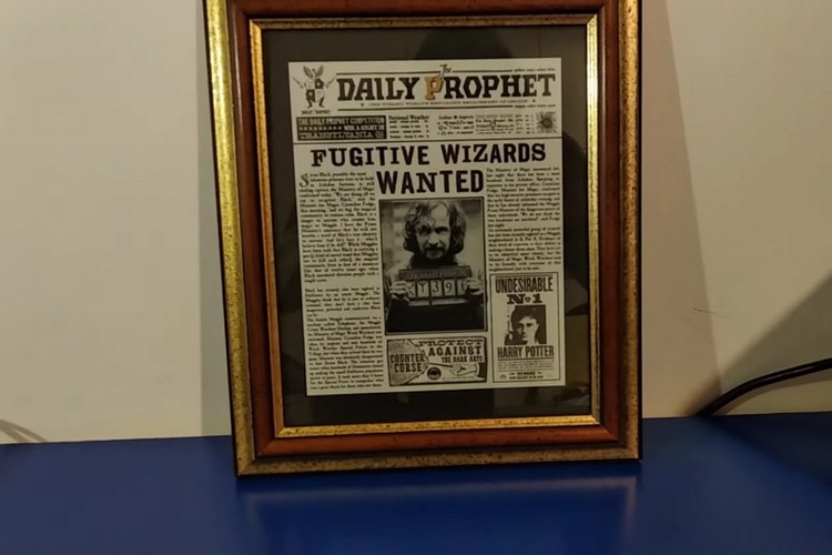 This Potterhead Replicated the Daily Prophet Newspaper from Harry Potter Using E-Paper
https://beebom.com/wp-content/uploads/2021/10/Daily-prophet-newspaper-from-harry-potter-feat..jpg?w=750&quality=75