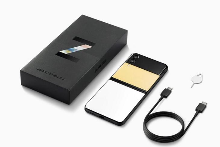 Galaxy Z Flip 3 Bespoke Edition with Customizable Glass Back Panels Launched