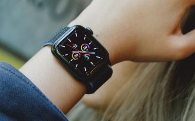 Grab Apple Watch SE at Just Rs. 22,999