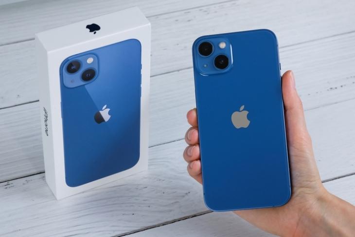 Apple Reportedly Cuts iPad Production in Favor of iPhone 13