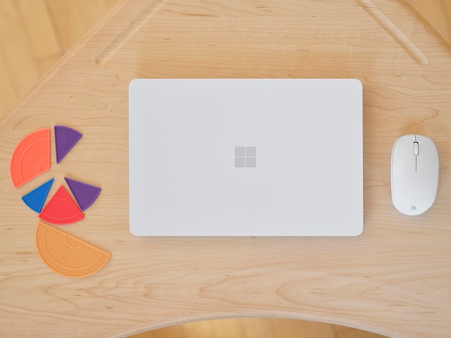 Microsoft Surface Laptop SE con Windows 11 SE, CPU Intel lanzada para estudiantes;  Desde $249