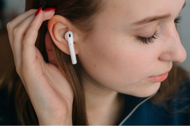 Boston Girl Mistakenly Swallows One of Her AirPods; Records Stomach Sounds
https://beebom.com/wp-content/uploads/2021/11/shutterstock_1678846018-min.jpg?w=750&quality=75