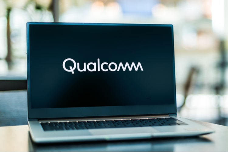 Qualcomm to Release New Arm-Based Chipset to Compete with Apple's M-Series SoCs in 2023