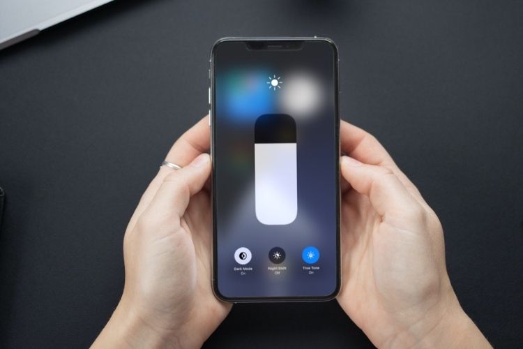 Auto-Brightness Not Working on iPhone? 8 Ways to Fix It
https://beebom.com/wp-content/uploads/2021/12/Auto-Brightness-Not-Working-on-iPhone-8-Ways-to-Fix-It.jpg?w=750&quality=75