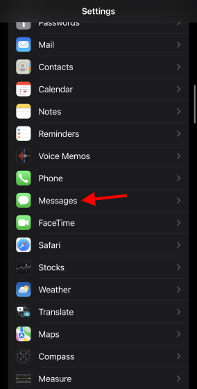 choosing messages app within settings