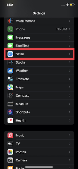 Выберите Safari в настройках iOS. 