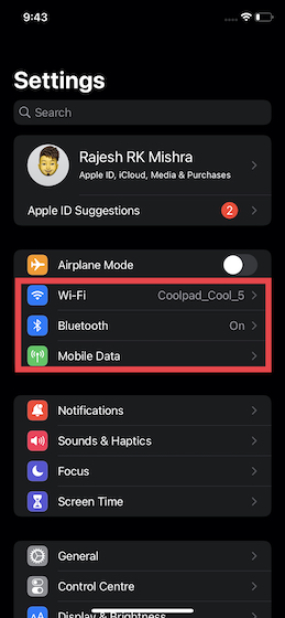 Turn off/on WiFi and Bluetooth on iPhone 