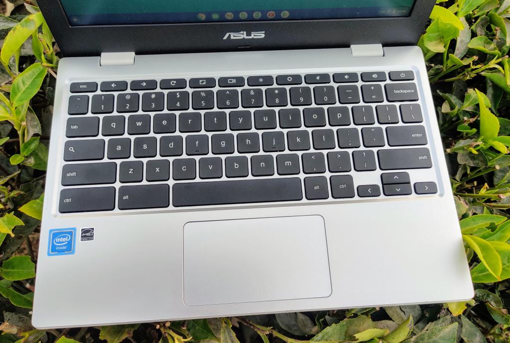Test Du Chromebook Cx1101 D'Asus : Un Accord Solide Pour Les Étudiants Et Les Personnes Âgées De Moins De 20 000 Roupies