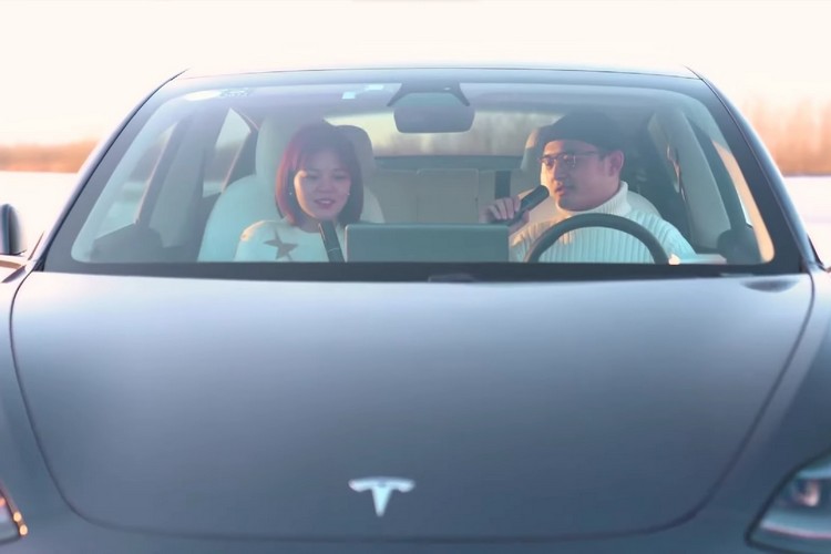 Tesla Launched a Pair of Microphones for In-Car Karaoke System in China
https://beebom.com/wp-content/uploads/2022/01/TeslaMic-mics-launched-feat..jpg?w=750&quality=75