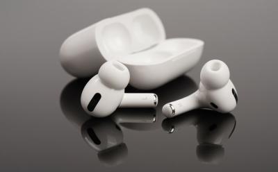 Future AirPods Pro Might Auto-Interrupt Noise Cancellation Using Trigger Words, Hints Patent
