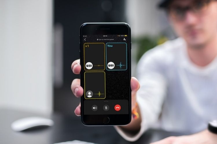 WhatsApp Starts Testing New Voice Call UI Design on iPhone and Android Devices