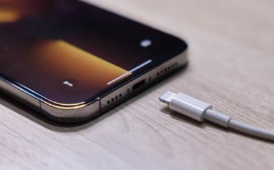 iPhone not charging fixes