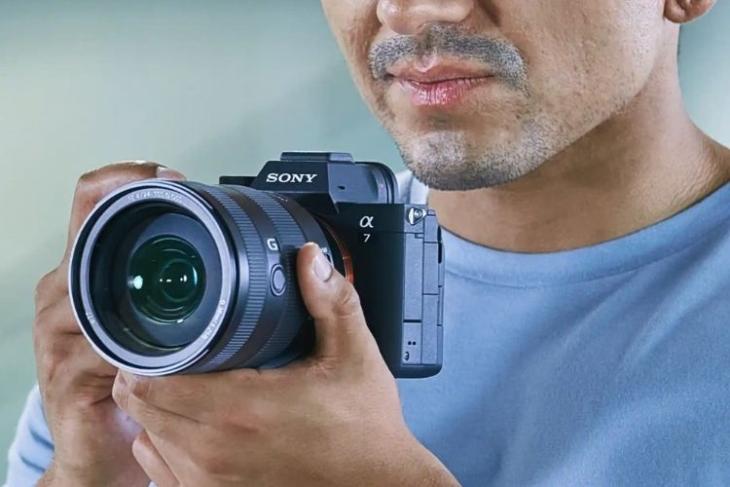 Sony stellt die Alpha 7 IV Kamera mit 33 MP Vollformat-Bildsensor in Indien vor