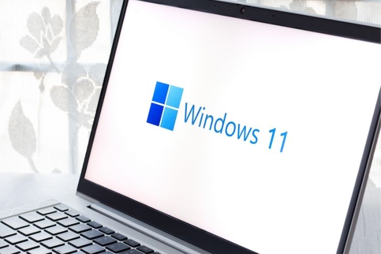 Windows 11 Pro Will Now Require Microsoft Account Log-Ins, Internet ...