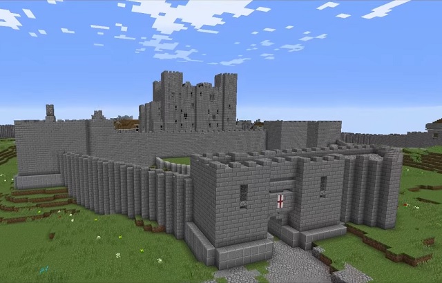 Best Minecraft Castle Ideas: 45 Castle Designs to Build in 2022