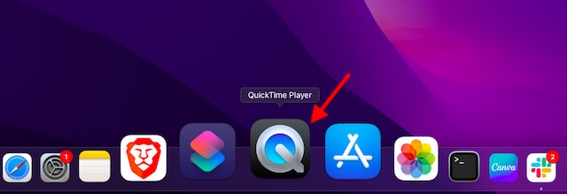 قم بتشغيل QuickTime Player على نظام Mac