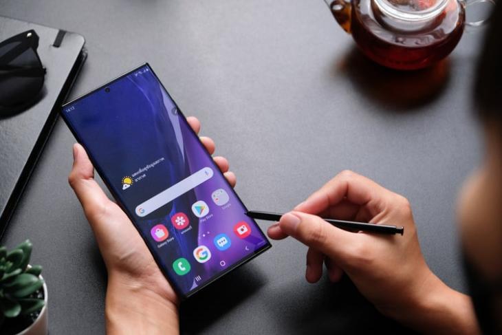 Samsung throttling app performance report