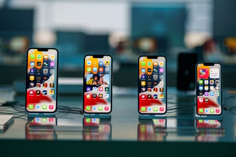 Seven out of the Top 10 Most-Selling Smartphones Are iPhones | Beebom